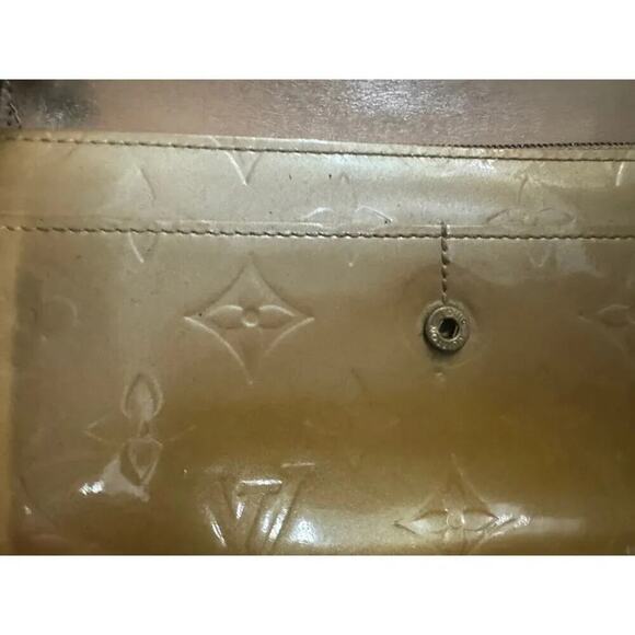 Louis Vuitton Vernis Yellow Leather Monogram Wallet, Authentic Fair Condition - Picture 7 of 9